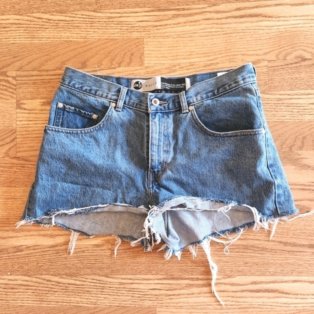 EUC Levi's Silver Tab Distressed Shorts, Size 30